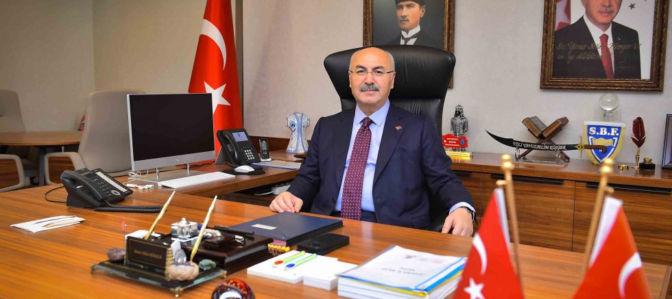 Adana Valisi Yavuz Selim Köşger; Çukurova Gazeteciler Cemiyeti’nin (ÇGC) kuruluşunun 49.yıldönümü nedeniyle mesaj yayınladı.